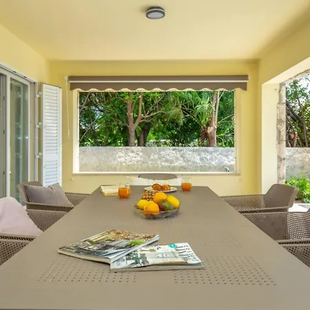Luxurious With Private Pool *